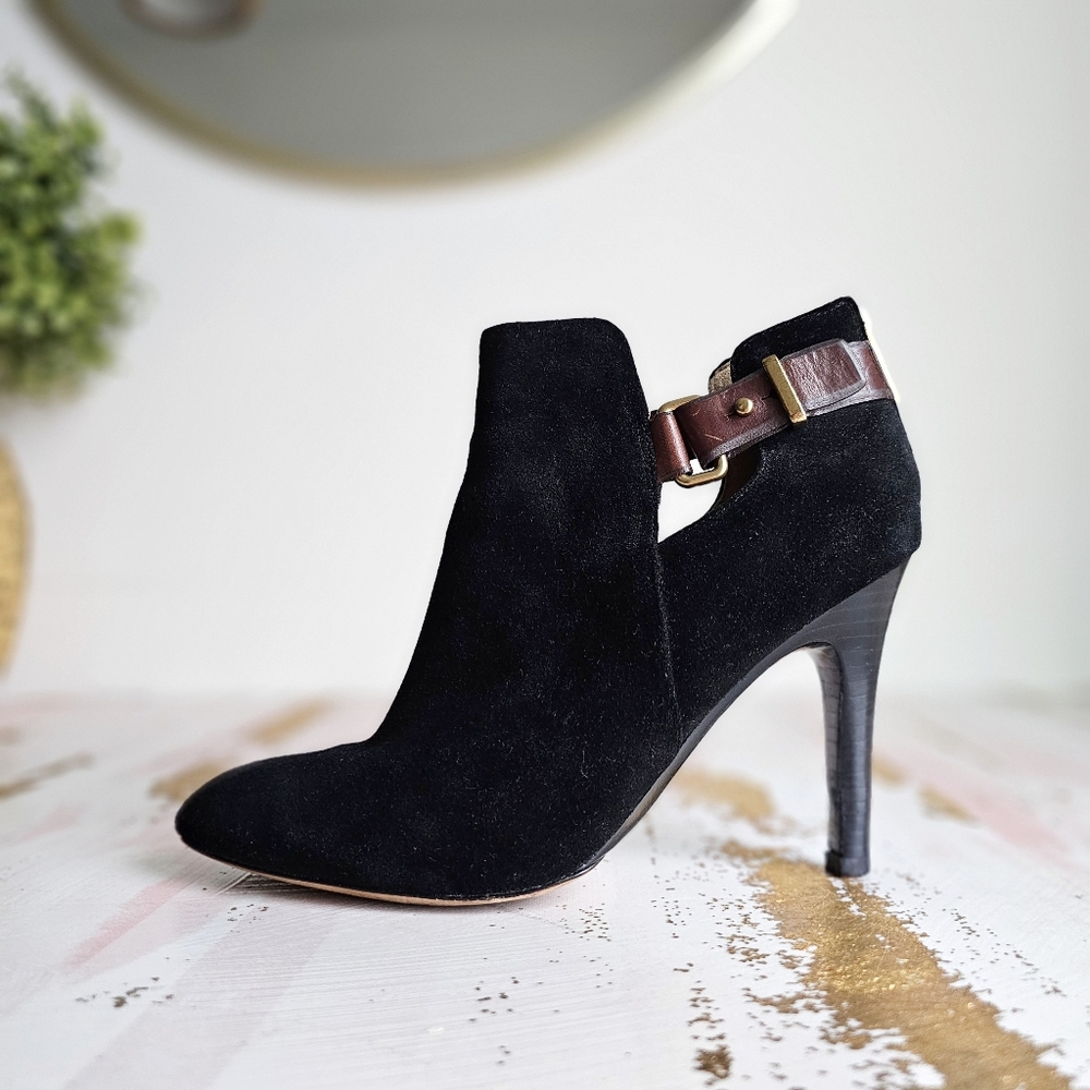 Coach "Ann" Black Suede Leather Elegant Booties Buckle Boots Heels Shoes Size 8B - Picture 7 of 15